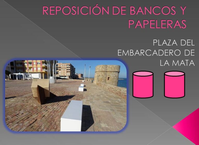LA CONCEJALÍA DE PLAYAS REPONE TODOS LOS BANCOS Y PAPELERAS DE LA PLAZA DEL EMBARCADERO DE LA MATA