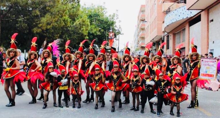 LOS GRANDES DESTELLOS DEL CARNAVAL DE TORREVIEJA