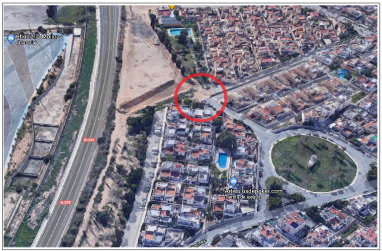 OBRAS DE CONSTRUCCIÓN DE UNA PASARELA ACCESIBLE EN LA URBANIZACIÓN DOÑA INES
