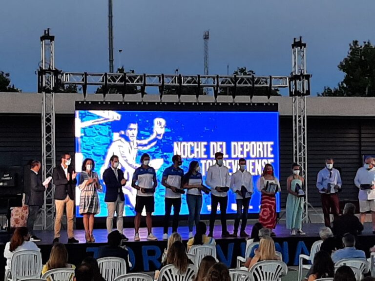 HOMENAJE A «TAVI» EN LA NOCHE DEL DEPORTE TORREVEJENSE