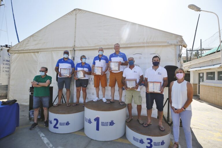 FRAN MARTÍNEZ Y PEPE RUIZ Y CONSIGUEN EL TÍTULO NACIONAL COPA ESPAÑA FLYING DUTCHMAN EN EL RCN TORREVIEJA