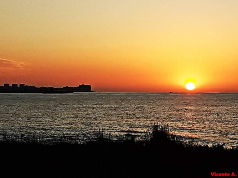 Lunes 21 de Junio. Comenzamos la semana, comienza el verano. Sean felices!