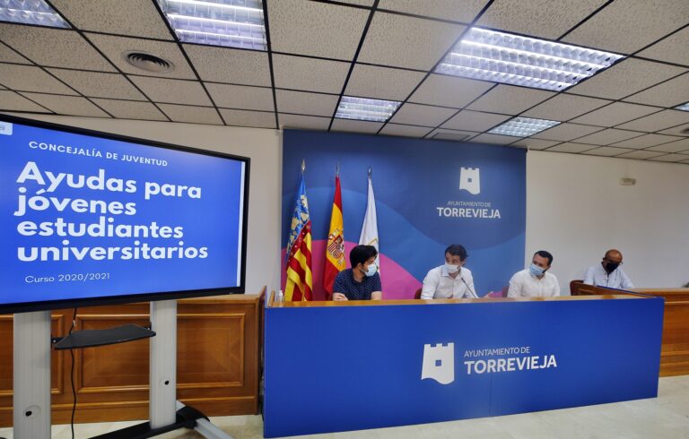 TORREVIEJA RECUPERA LAS AYUDAS MUNICIPALES A ESTUDIANTES UNIVERSITARIOS