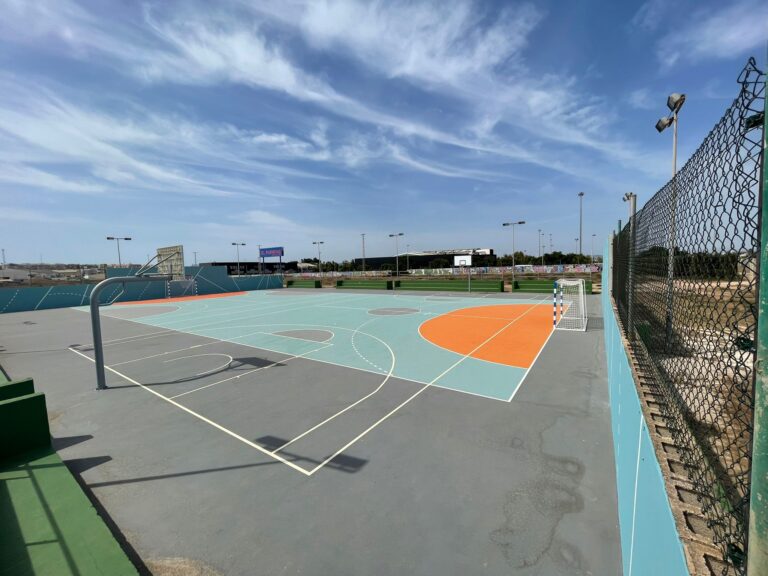 REPARACIÓN INTEGRAL DE LA PISTA EXTERIOR DE  LA CIUDAD DEPORTIVA DENOMINADA “LA MOSQUITERA”