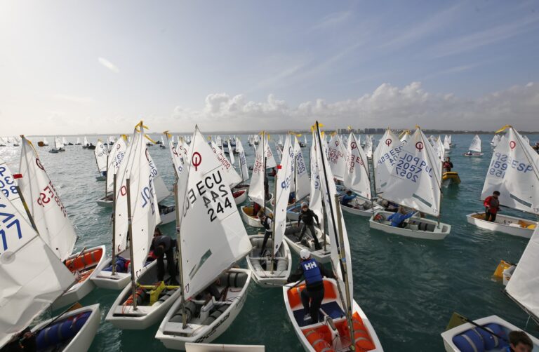 ÉXITO DE INSCRIPCIÓN EN EL 14º TROFEO EUROMARINA OPTIMIST TORREVIEJA 2022 QUE CUELGA EL CARTEL DE COMPLETO