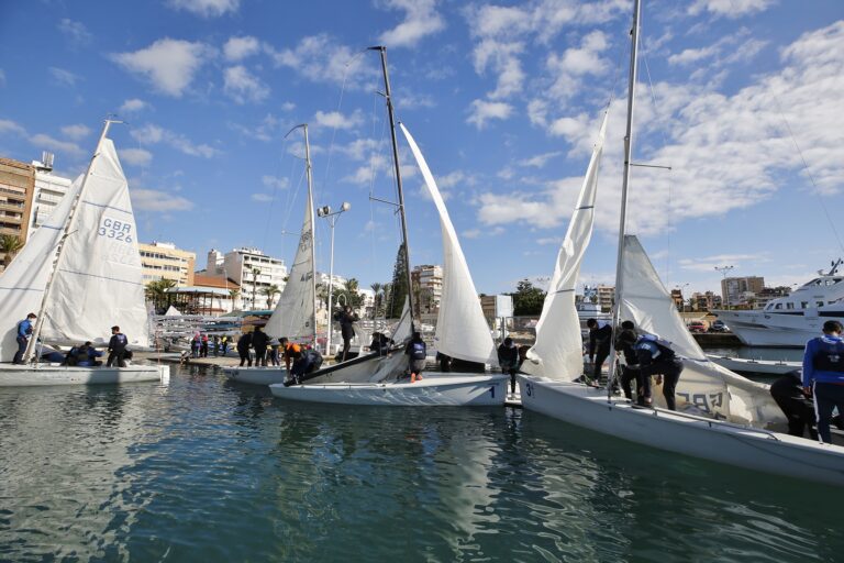 EN EL RCNT HAN FINALIZADO EL CICLO FORMATIVO LOS 30 ALUMNOS DEL TSEAS DEL INSTITUTO MARE NOSTRUM DE TORREVIEJA