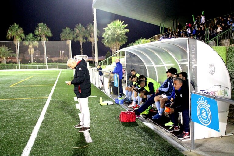 El SC Torrevieja y Carlos Pérez separan sus caminos