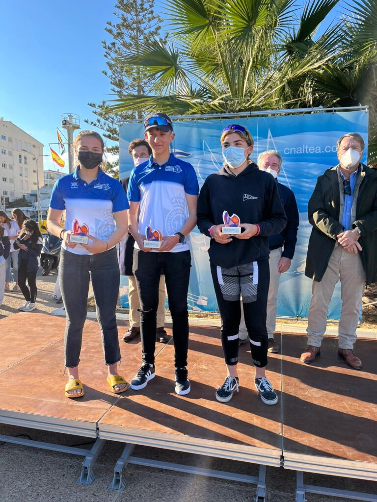 EL RCN TORREVIEJA CONSIGUE EN EL OPEN BAHÍA DE ALTEA CINCO OROS, UNA PLATA Y UN BRONCE