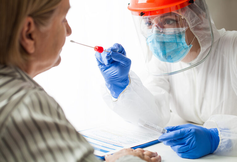 Ya se puede solicitar la baja laboral por covid en la web de Sanitat