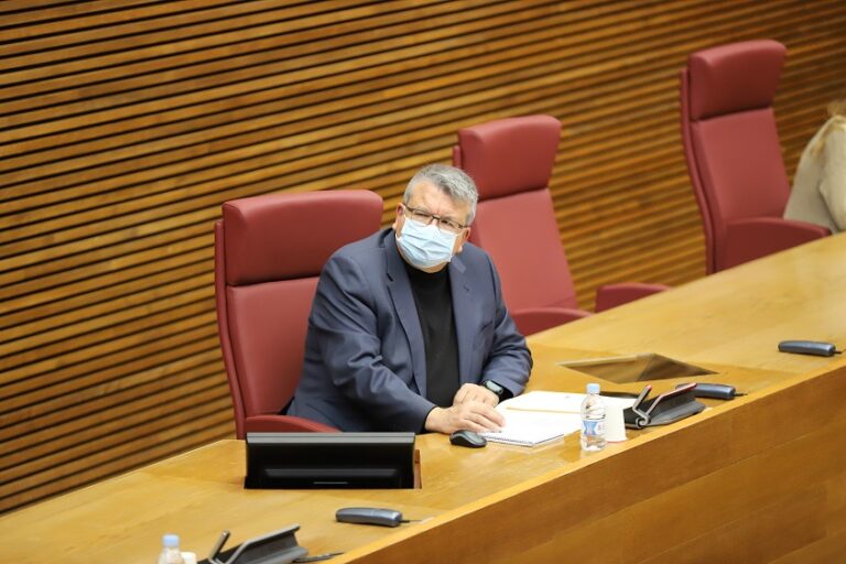 Cs propone una comisión para resolver el caos del Hospital de Torrevieja