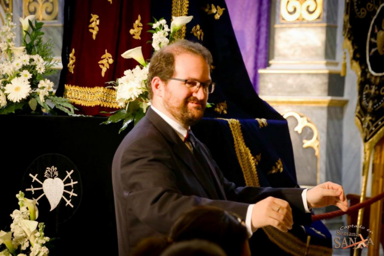 EL MUSICÓLOGO Y DIRECTOR DE COROS AURELIO MARTÍNEZ, ELEGIDO PREGONERO DE LA SEMANA SANTA DE TORREVIEJA 2022