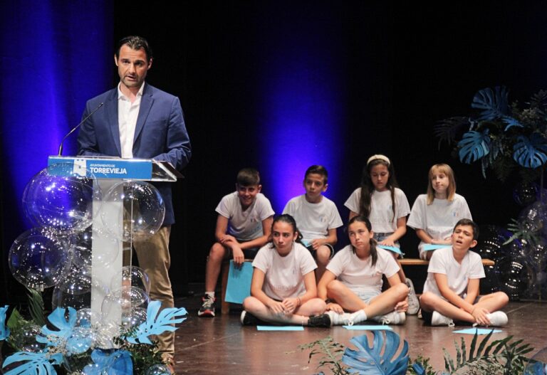 PRESENTADO EL FUTURO EDIFICIO QUE ALBERGARÁ LA SEDE DE LA UNIVERSIDAD DE TORREVIEJA Y LAS DEPENDENCIAS DE AGAMED