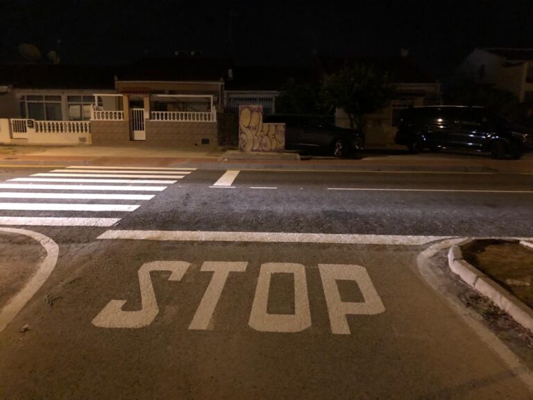 <strong>COMIENZA EL PROGRAMA DE ACTUACIÓN DE PINTADO Y REPINTADO DE TODAS LAS MARCAS VIALES HORIZONTALES DE TORREVIEJA</strong>