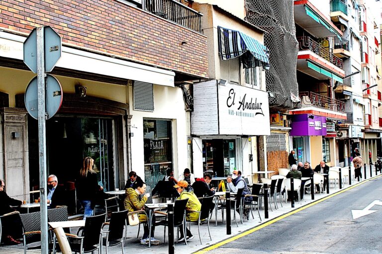 La hostelería en Torrevieja continuará beneficiándose de la suspensión del pago de tasas a las terrazas en 2023