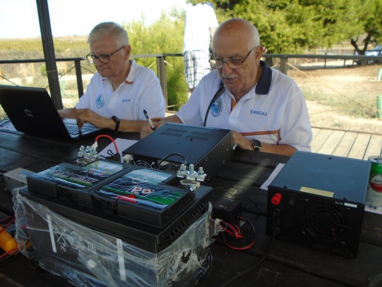 LOS RADIOAFICIONADOS DEL RADIOCULB CQ TORREVIEJA ACTIVAN EL PARQUE NATURAL DE LA MATA Y TORREVIEJA