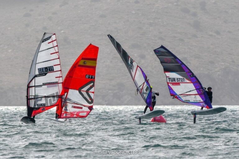 ILYA STEPANOV 4º SUB-17 EN LA COPA DEL MUNDO del Tour Mundial PWA 2022