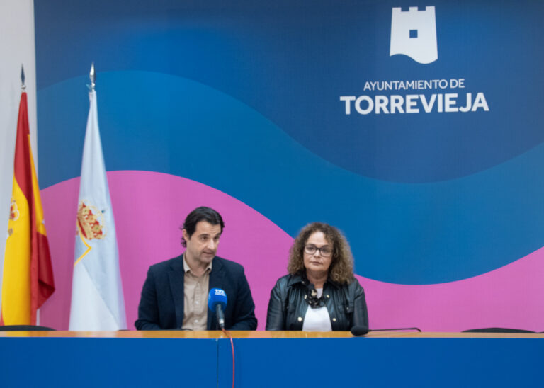 Carmen Gómez renuncia a su acta de concejal