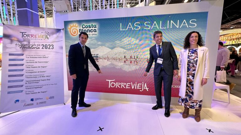 EL MAR, EL SOL, LA TIERRA Y LA SAL SON LA APUESTA DE ESTA NUEVA CAMPAÑA QUE REFLEJA LA NECESIDAD DE DESCONECTAR PARA VOLVER A CONECTAR