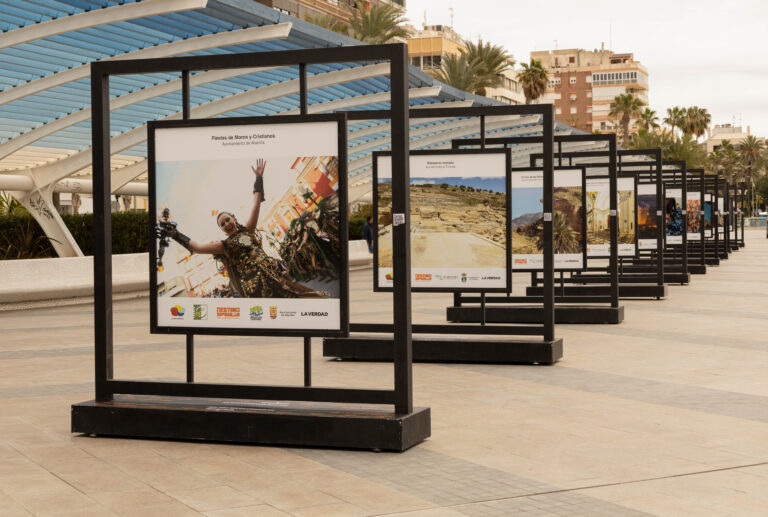 EL PASEO VISTA ALEGRE ACOGE LA EXPOSICIÓN FOTOGRÁFICA ‘VIAJE A UN DESTINO SINGULAR’