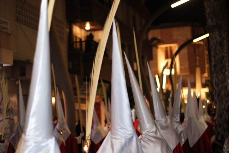 LA COFRADÍA DE SAN JUAN CONCEDE EL “EVANGELISTA DEL AÑO” A MANUEL ESCÁMEZ JODAR