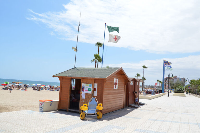 MAÑANA COMIENZA EL NUEVO SERVICIO DE VIGILANCIA, SALVAMENTO Y SOCORRISMO EN LAS PLAYAS DE TORREVIEJA