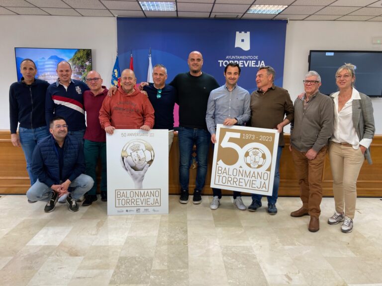 PRESENTADOS LOS ACTOS CONMEMORATIVOS DEL 50 ANIVERSARIO DEL CLUB BALONMANO TORREVIEJA