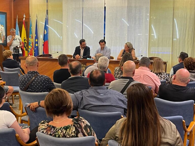CONTRATO ELECTORAL DE EDUARDO DOLÓN CON LOS EMPRESARIOS DE LA FERIA DE ATRACCIONES DE LA CIUDAD
