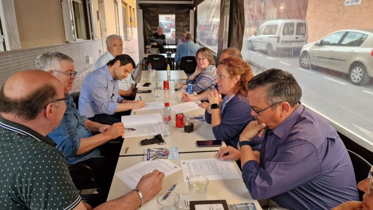 NUEVO COMPROMISO ELECTORAL DE EDUARDO DOLÓN CON LOS REPRESENTANTES DEL COMITÉ DE EMPRESA DEL TRANSPORTE URBANO DE LA CIUDAD