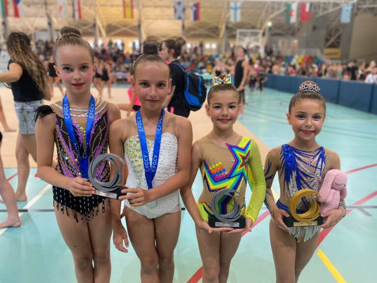 EXCELENTES RESULTADOS EN EL TROFEO FEDERACIÓN NIVEL MEDIO Y AVANZADO DEL CLUB GIMNASIA RÍTMICA TORREVIEJA