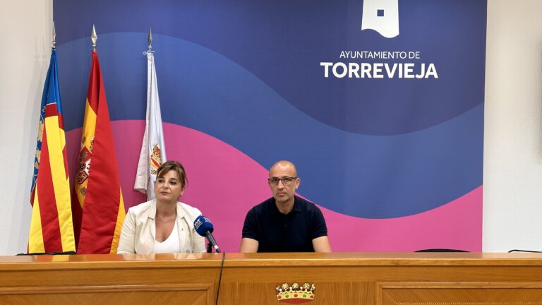 PRESENTADAS LAS PRIMERAS BECAS A LA EXCELENCIA ACADÉMICA DE ROTARY CLUB TORREVIEJA