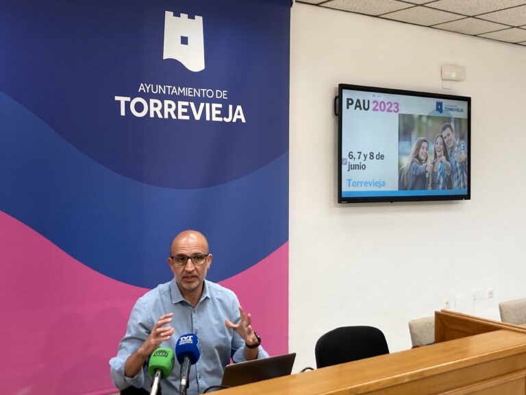PRESENTADO EL DISPOSITIVO PARA LAS PRUEBAS DE ACCESO A LA UNIVERSIDAD 2023, QUE TENDRÁN LUGAR EN EL AUDITORIO DE TORREVIEJA LOS DÍAS 6, 7 Y 8 DE JUNIO
