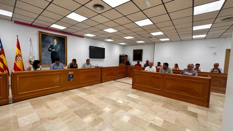 CELEBRADAS LAS MESAS DE FUNCIONARIOS Y DE NEGOCIACIÓN DEL AYUNTAMIENTO DE TORREVIEJA