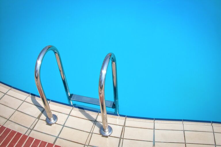 Trágico ahogamiento en una piscina privada en TorreviejaTrágico ahogamiento