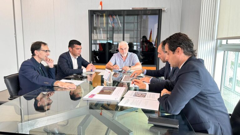 EL ALCALDE SE REÚNE EN VALENCIA CON EL SECRETARIO AUTONÓMICO DE MEDIO AMBIENTE Y TERRITORIO