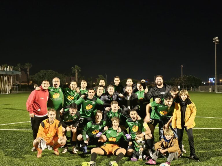 Carmina Floristas C.F. se proclama campeón de la liga de la vega baja de fútbol 7