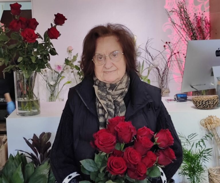 JOSEFA CARMONA MELGAREJO, DE FLORISTERÍA CARMINA, GALARDONADA CON EL PREMIO “MUJER 2024”