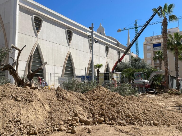 COMIENZAN LAS OBRAS DE CONSTRUCCIÓN DE LA MINIPISTA DEPORTIVA EN LA PLAZA DE ORIENTE
