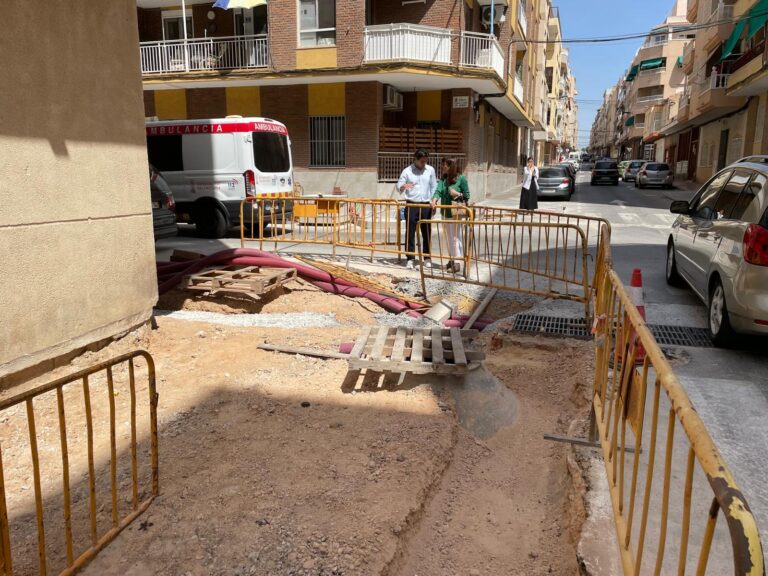 LA REURBANIZACIÓN DE LA CALLE CABALLERO DE RODAS AUMENTA EL ANCHO DE ACERAS Y MEJORA LA ACCESIBILIDAD