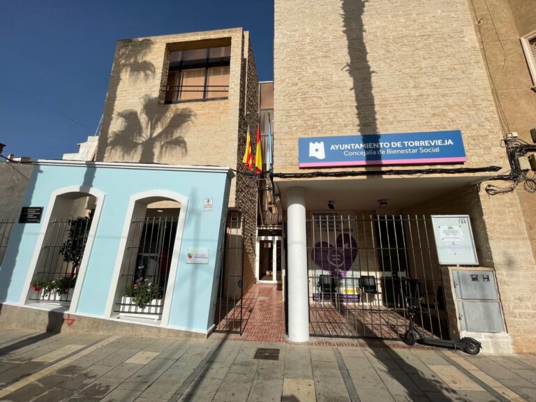 EL AYUNTAMIENTO DE TORREVIEJA RESTRUCTURA LA CONCEJALÍA DE BIENESTAR PARA OPTIMIZAR LA GESTIÓN DE RECURSOS Y AUMENTAR LA CALIDAD DEL SERVICIO