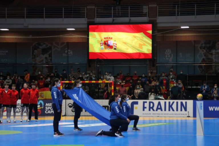 EL COMITÉ OLÍMPICO ESPAÑOL OTORGA AL AYUNTAMIENTO DE TORREVIEJA LA “PLACA OLÍMPICA DEL COE” EN RECONOCIMIENTO A SU VALIOSA CONTRIBUCIÓN Y DESTACADA LABOR EN LA PROMOCIÓN DEL BALONMANO