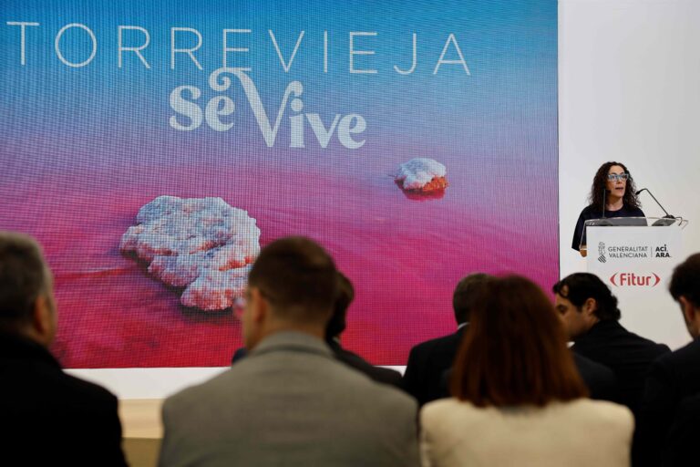 PRESENTADA EN FITUR LA NUEVA CAMPAÑA “TORREVIEJA SE VIVE”, CON UN CONCEPTO QUE INVITA A DESCUBRIR Y DISFRUTAR DE CADA RINCÓN DE LA CIUDAD MEDITERRÁNEA