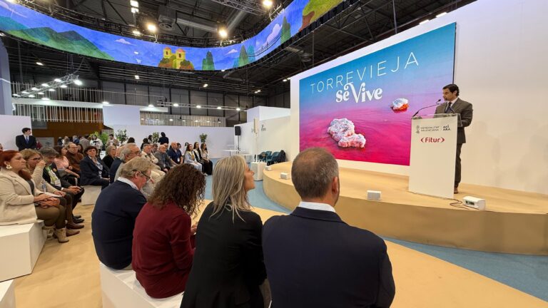 TORREVIEJA INVITA A “VIVIR Y SENTIR” EL DEPORTE