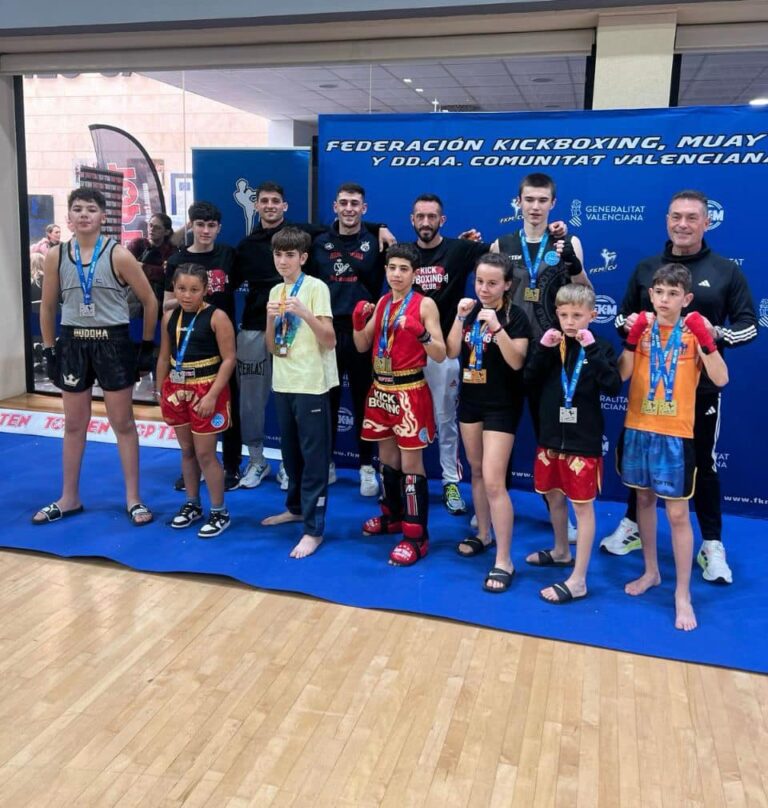 Club Kick Boxing Torrevieja brilla en la Copa Diputación de Alicante