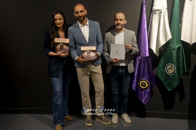 LA SEDE DE LA UA EN TORREVIEJA CREA «DIOSIDADES», UNA EXPOSICIÓN QUE RECORRE LOS ORÍGENES DE LA SEMANA SANTA DE LA CIUDAD