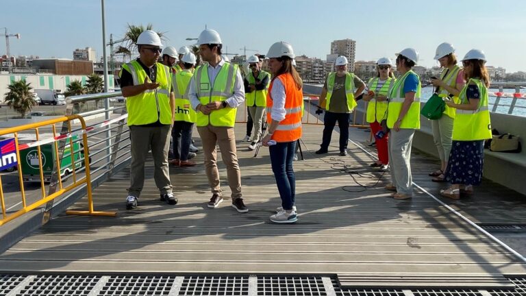 EN AGOSTO FINALIZAN LAS OBRAS DE REPAVIMENTACIÓN Y REPARACIÓN DEL DIQUE DE LEVANTE
