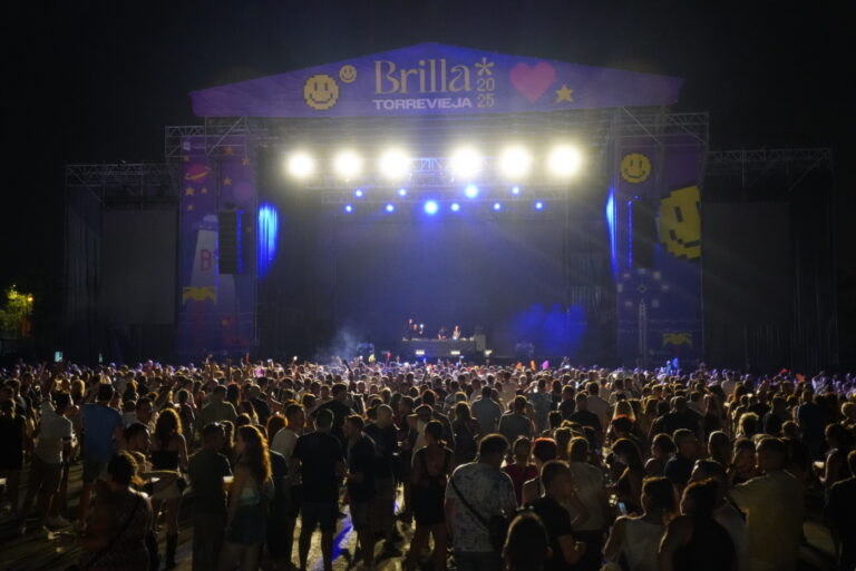 Una noche para el recuerdo: Brilla Remember deslumbra con el mejor viaje musical al pasado