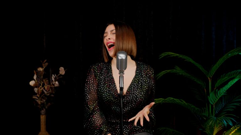 LA TORREVEJENSE LUCÍA ESPAÑA SERÁ LA ARTISTA INVITADA EN EL V FESTIVAL DE LA CANCIÓN DE ELCHE