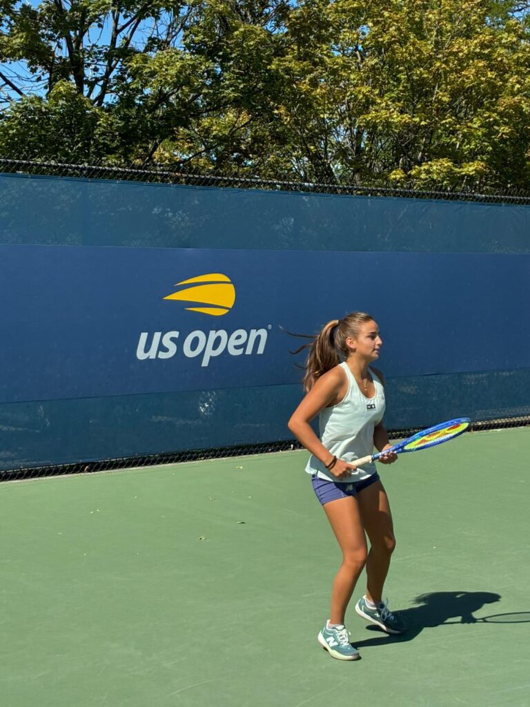 Charo Esquiva demuestra su calidad en el US Open y espera rival en octavos de final