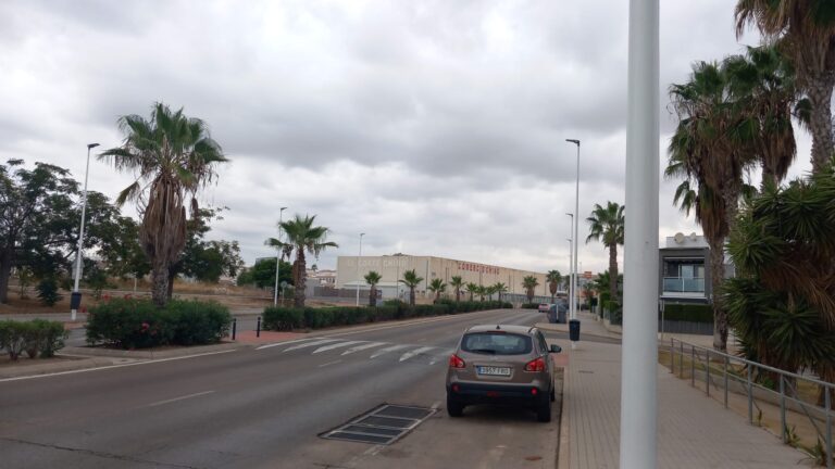 EL AYUNTAMIENTO DE TORREVIEJA REALIZA MEJORAS EN EL ALUMBRADO PÚBLICO POR VALOR DE 381.800 EUROS EN DISTINTAS ZONAS DE LA CIUDAD