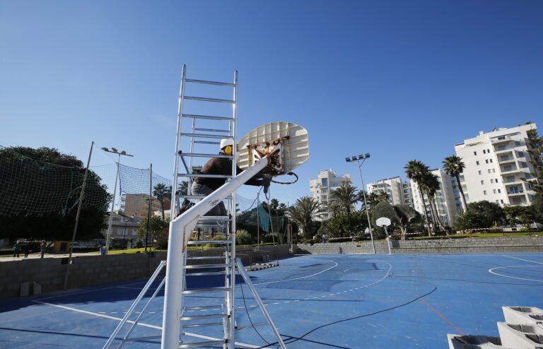 EL AYUNTAMIENTO IMPULSA LA RENOVACIÓN DE INSTALACIONES DEPORTIVAS EN LA MATA, CABO CERVERA Y LOS BALCONES CON UNA INVERSIÓN DE 784.188 EUROS